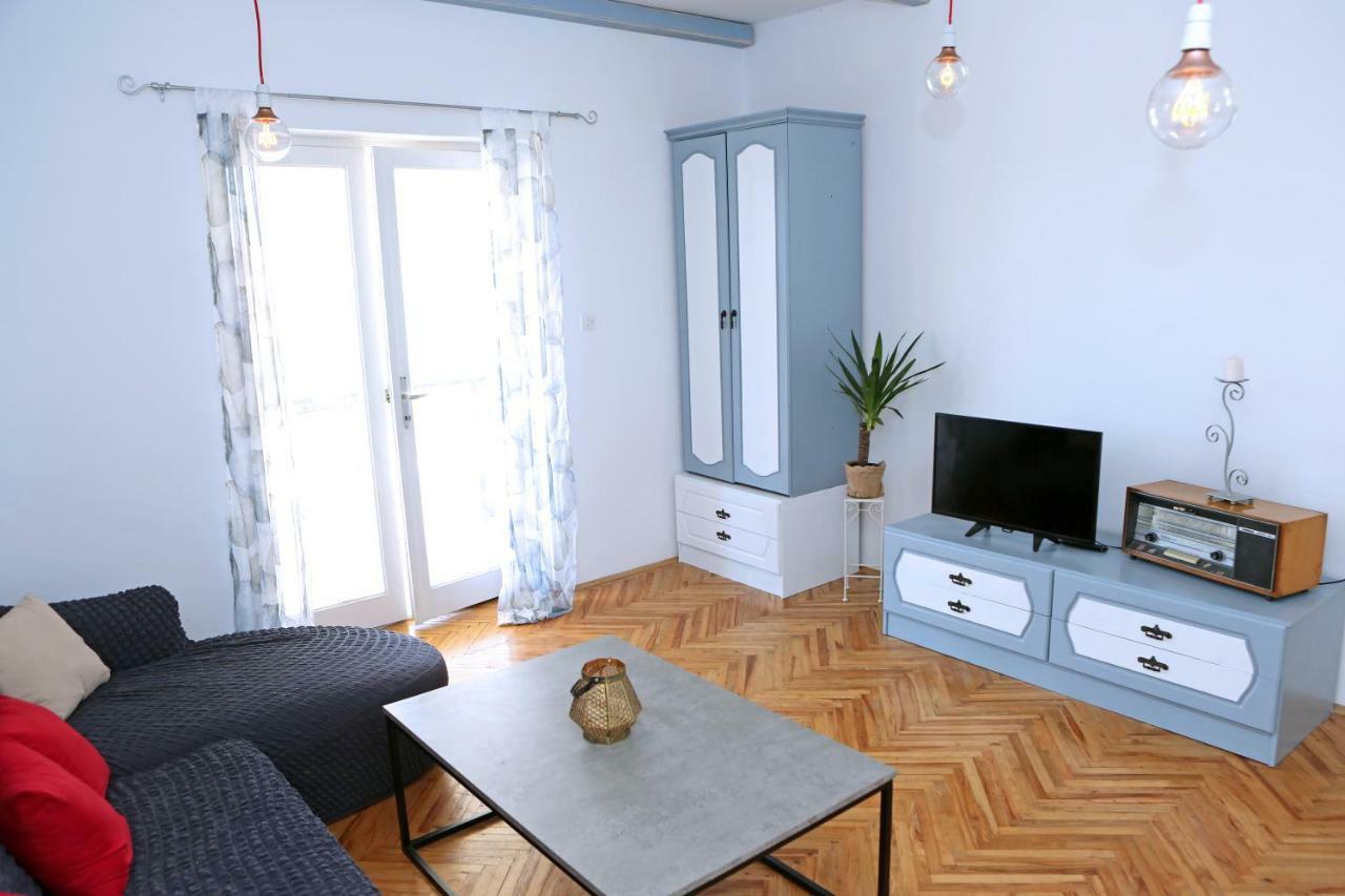 Apartman Charlie 沃希 外观 照片